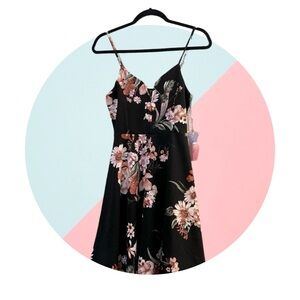 NWT - Haute Monde Floral Dress - SMALL